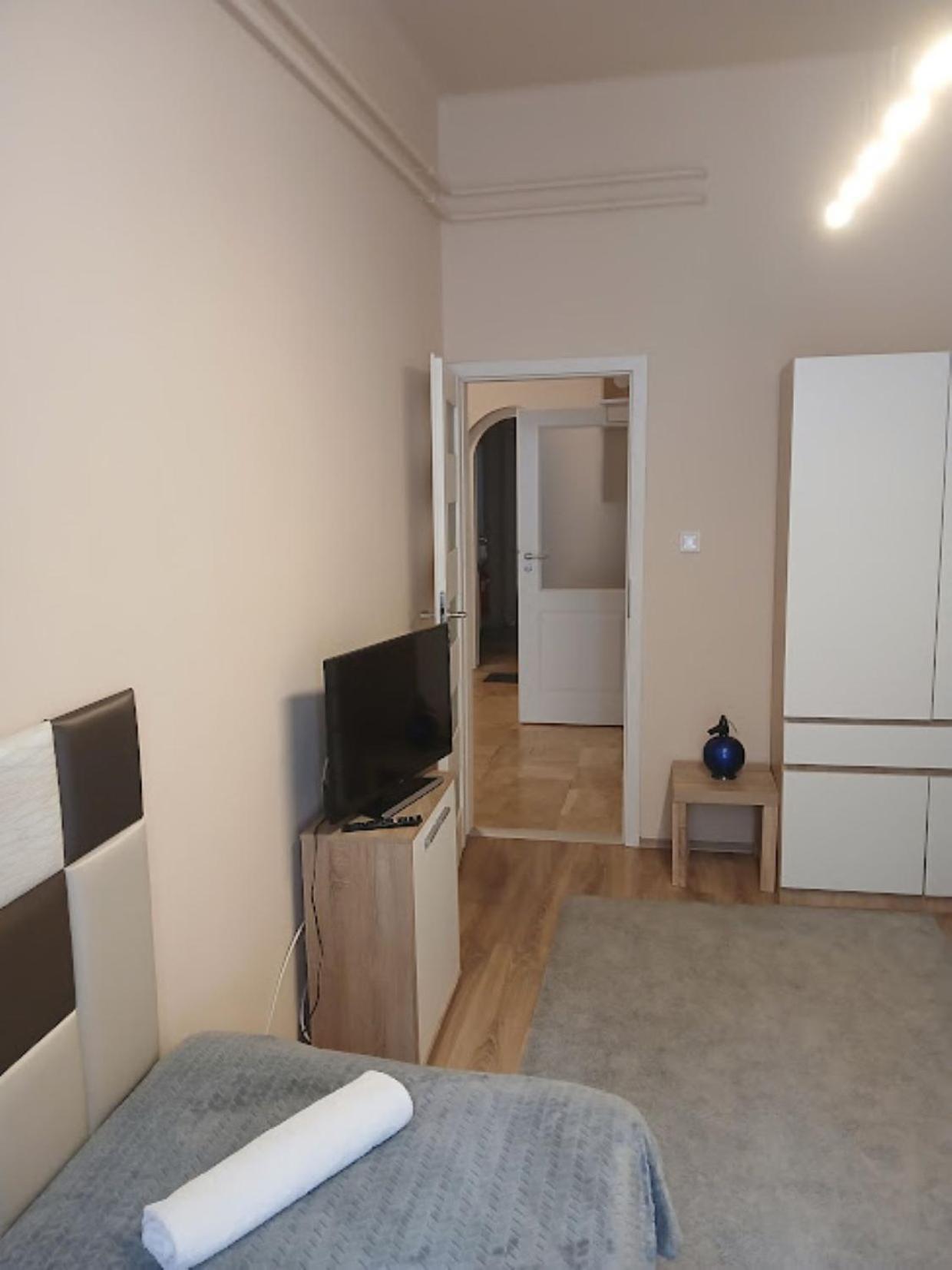 Soda Apartman Gyor Ngoại thất bức ảnh