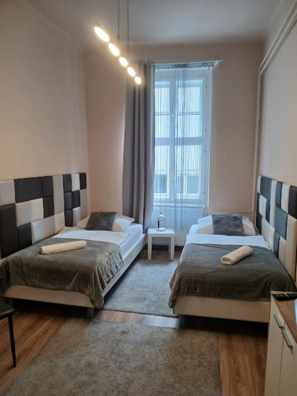 Soda Apartman Gyor Ngoại thất bức ảnh
