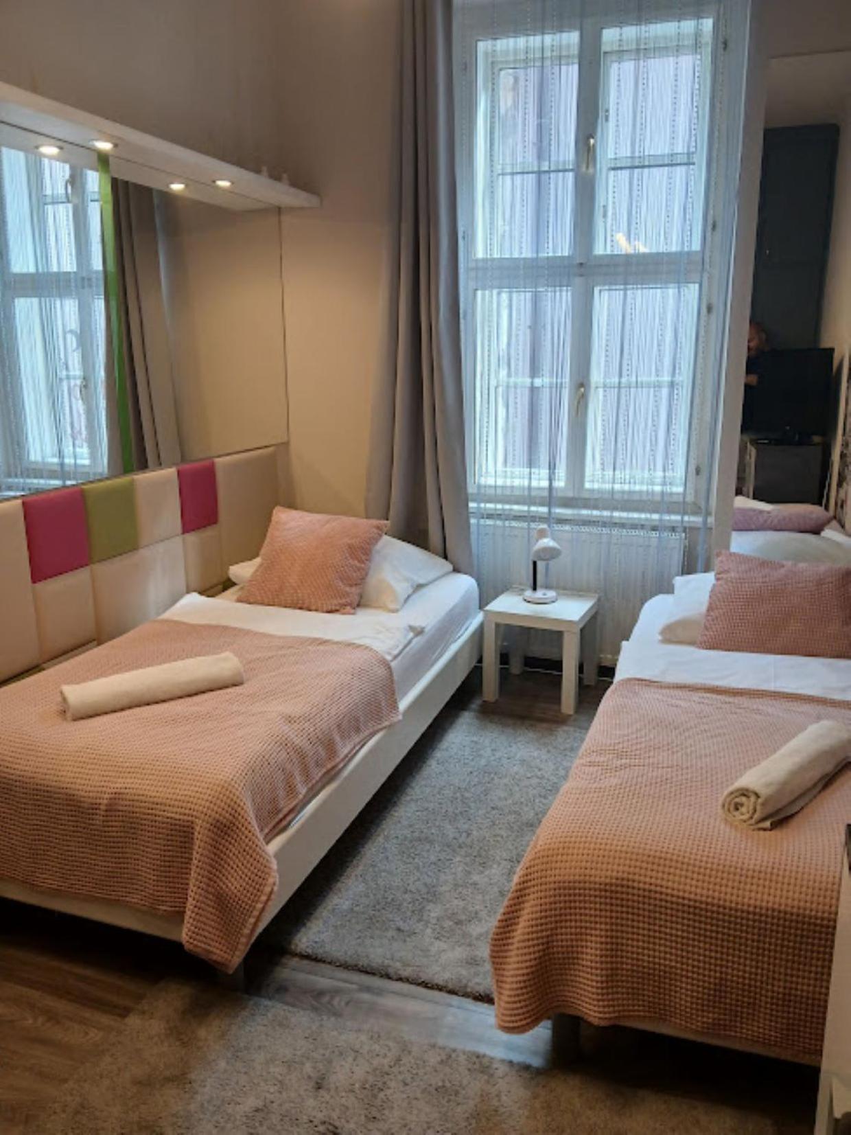 Soda Apartman Gyor Ngoại thất bức ảnh